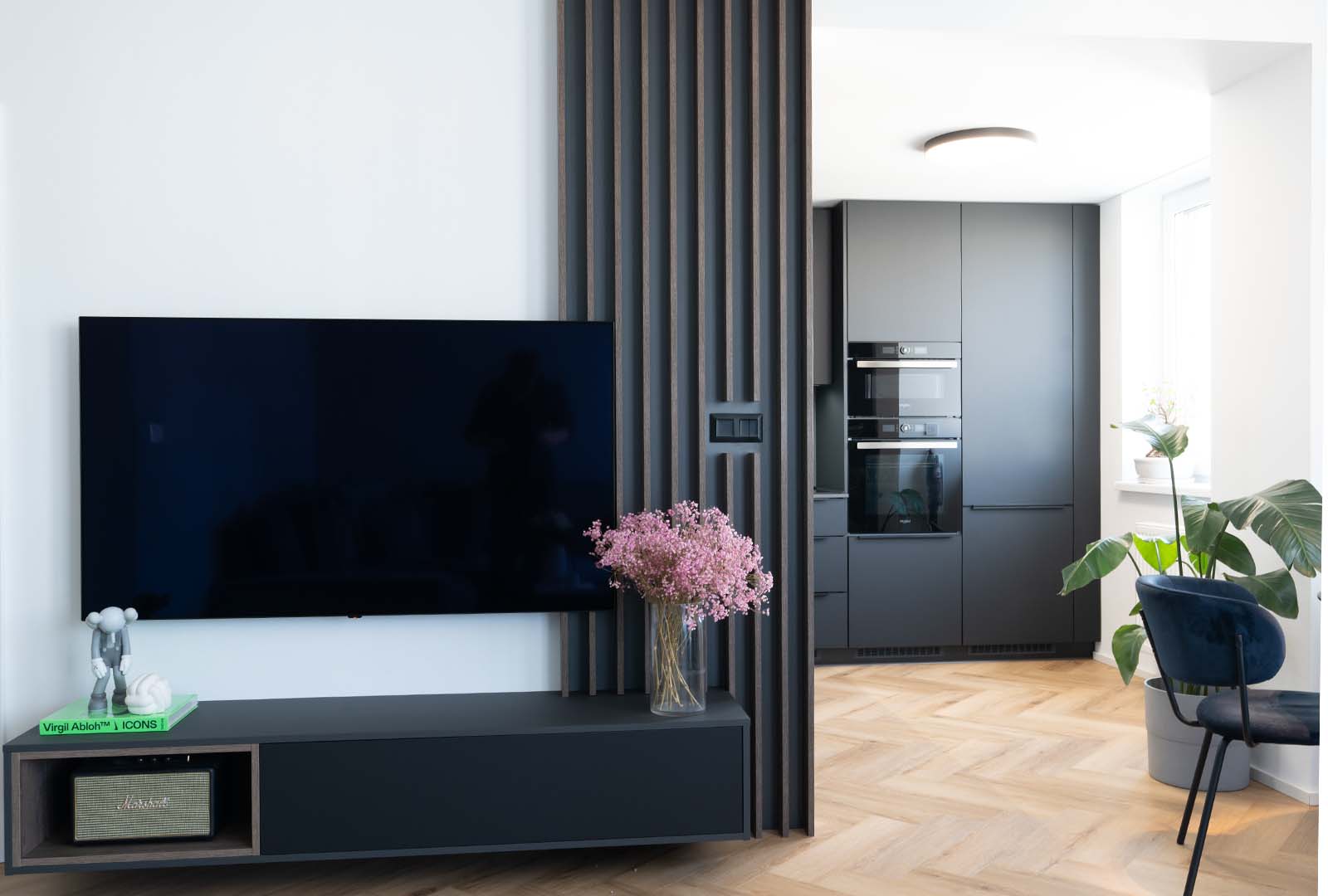 Interier_Cierna_Perfect_Sense_Matt_Dub_Davos_Bridlica_Scivaro (3)